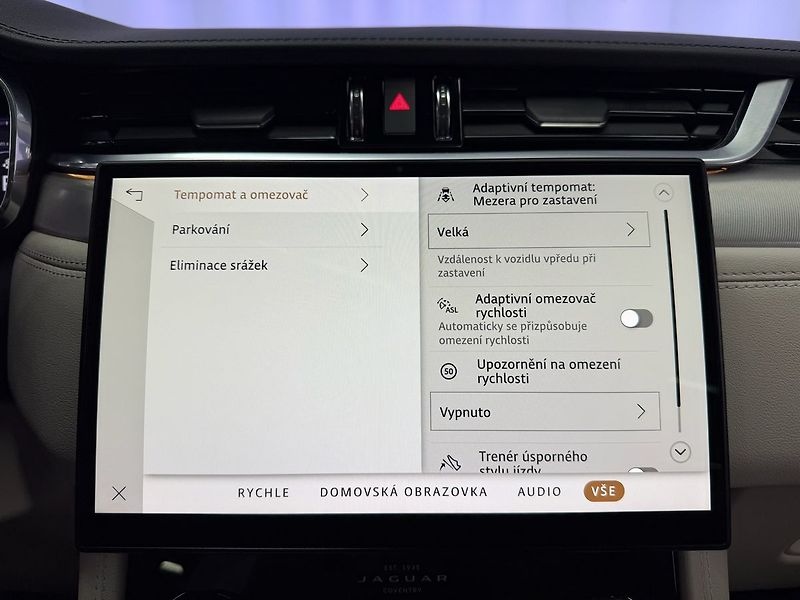 Jaguar F-Pace D200 S AWD, PANORAMA, ASSIST, - fotka 21 z 31