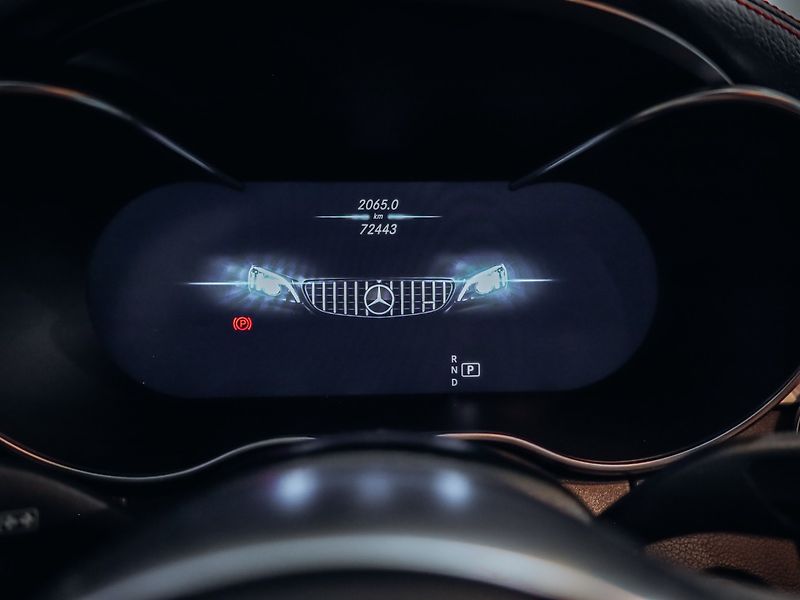 Mercedes-Benz Třídy C C 63 AMG 4MATIC 4.0 V8 - fotka 11 z 33
