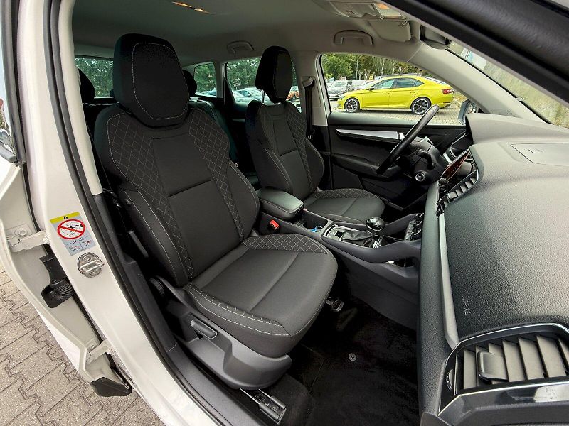 Škoda Karoq (2021) 1.5 TSI 110 kW DSG - fotka 24 z 24