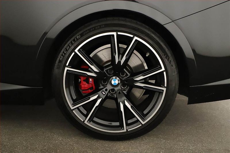 BMW Řada 2 (2023) M240i - fotka 12 z 22