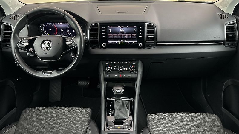 Škoda Karoq 2.0 TDI DSG 4x4 Style Exclusiv - fotka 8 z 29