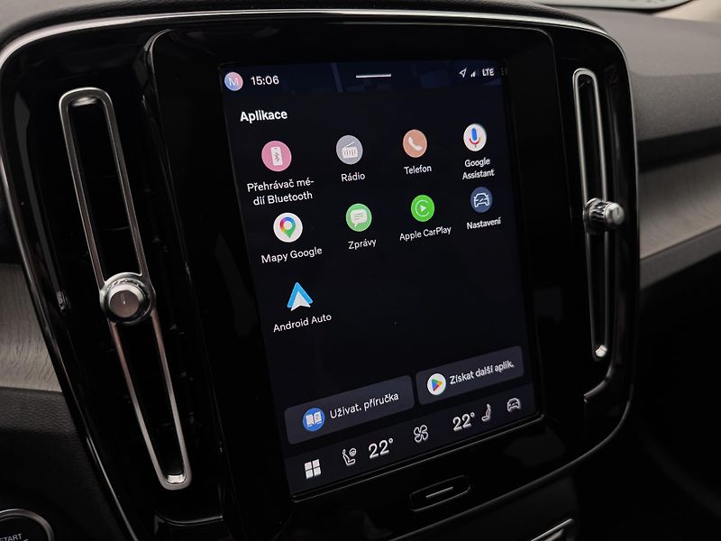 Volvo XC40 B4 AWD ULTIMATE CZ - fotka 34 z 49
