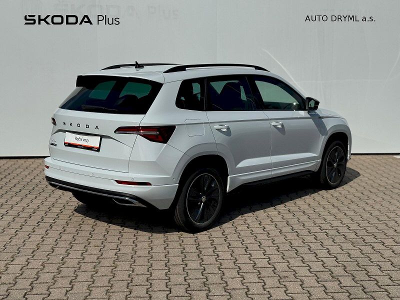 Škoda Karoq (2026) Sportline 1.5 TSI 110 kW DSG - fotka 2 z 32