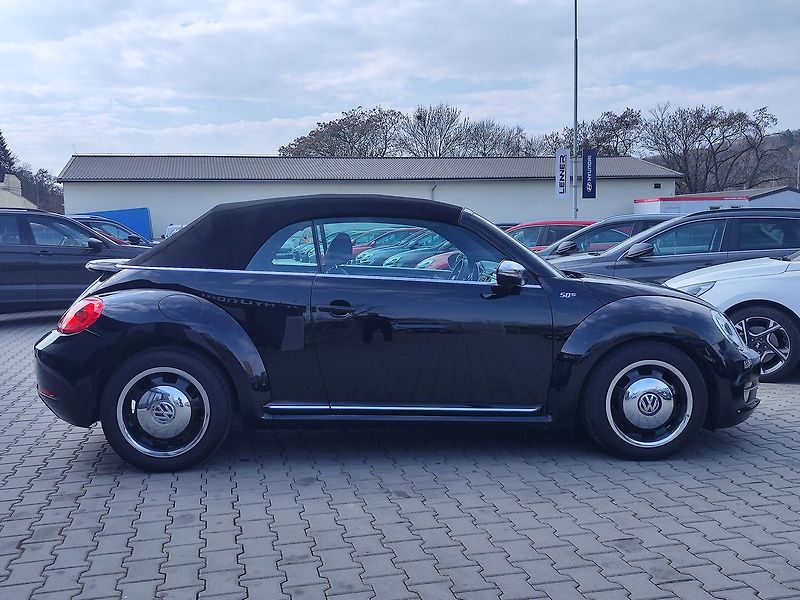 Volkswagen New Beetle 1.6 TDI/77kW Cabrio - fotka 6 z 33