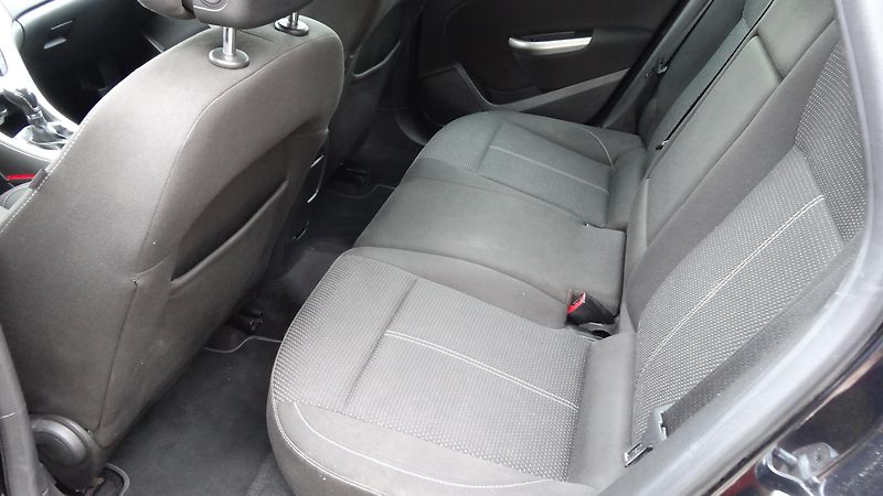 Opel Astra Kombi 2.0CDTi Taž.zařízení - fotka 5 z 9
