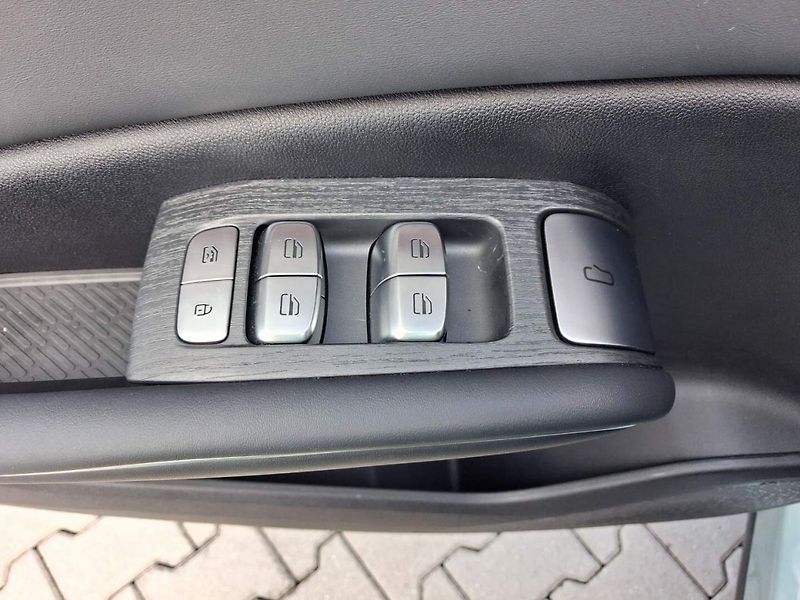 Omoda 7 (2026) Luxury 1.5 tGDI PHEV - fotka 19 z 30