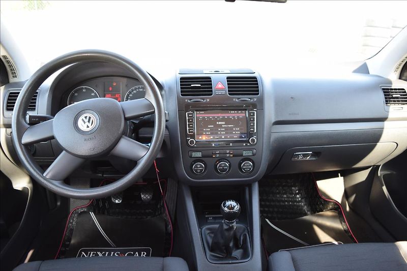 Volkswagen Golf 1,9 TDI 66KW BEZ DPF NOVÁ STK - fotka 29 z 45