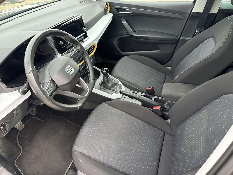 Seat Arona (2024) 1.0 TSI Style - fotka 7 z 28
