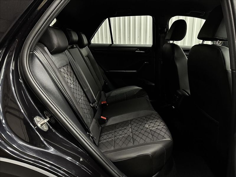Volkswagen T-Roc R-LINE NEZ-TOP 2XALU TAŽNÉ DPH - fotka 34 z 42