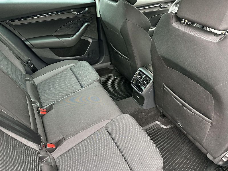 Škoda Octavia (2024) Combi 2.0 TDI 4x4 DSG Fresh - fotka 9 z 36