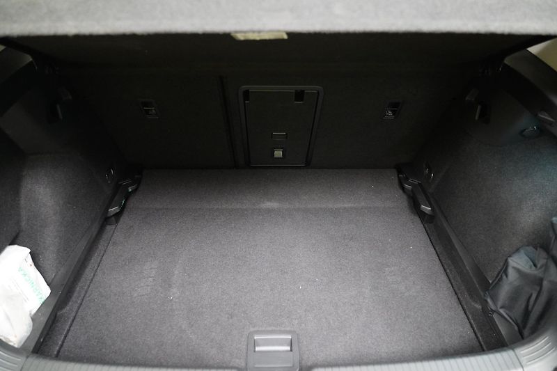 Volkswagen Golf - fotka 26 z 26