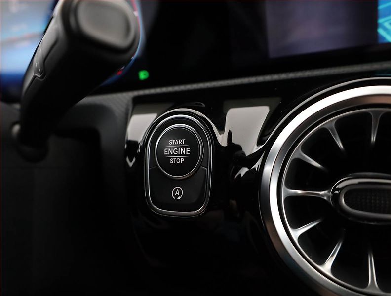 Mercedes-Benz CLA (2021) 220 d 4MATIC - fotka 18 z 21