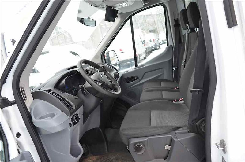 Ford Transit (2016) 2,0 TDCI - fotka 13 z 16
