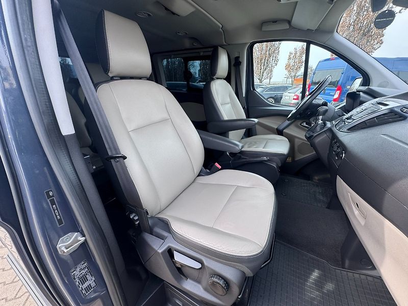 Ford Tourneo Custom (2013) 2,2D 114KW 8X  2X ŠOUP. SERVIS - fotka 42 z 50