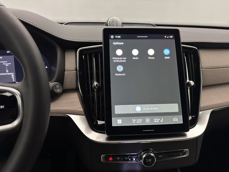 Volvo XC90 (2026) T8 AWD Plug-in DARK PLUS 7m - fotka 8 z 28