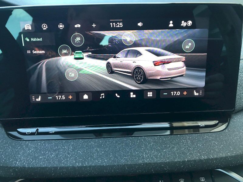 Škoda Octavia (2025) TOP SELECTION 1,5 TSI MATRIX - fotka 10 z 22