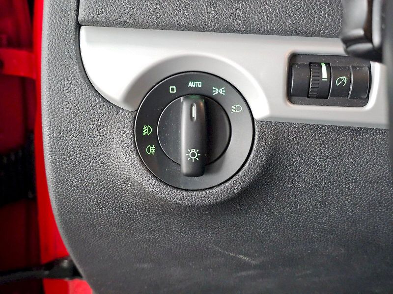 Škoda Yeti (2009) 1.2TSI 77kW  Ambition, panoram - fotka 14 z 21