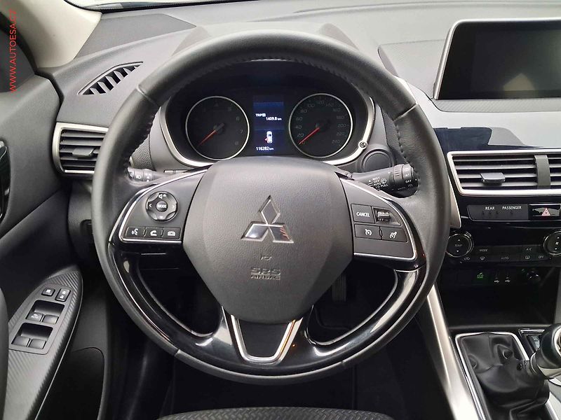 Mitsubishi Eclipse Cross (2019) 1.5T-MiVEC, TZ, kamera - fotka 11 z 15