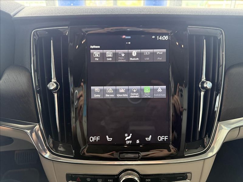 Volvo V90 2,0   173kW,CROSSCOUNTRY,SERVI - fotka 19 z 35