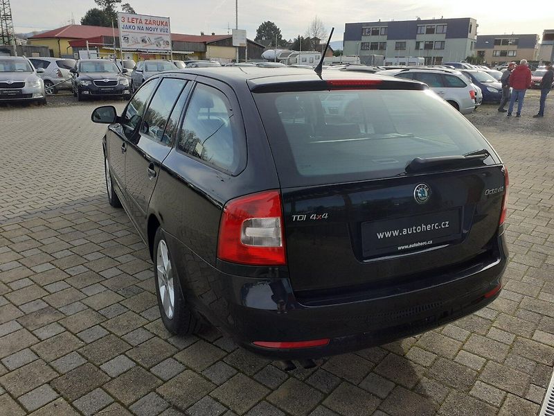 Škoda Octavia (2013) KOMBI 1.6 TDi 4x4 ČR - fotka 5 z 34