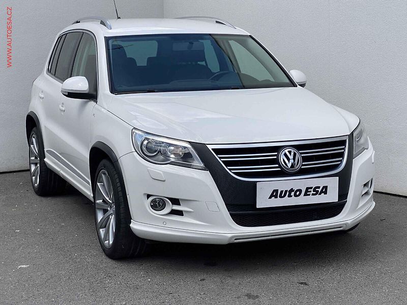Volkswagen Tiguan (2010) 2.0 TDi 4x4, ČR, R-Line, DSG - fotografie inzerátu