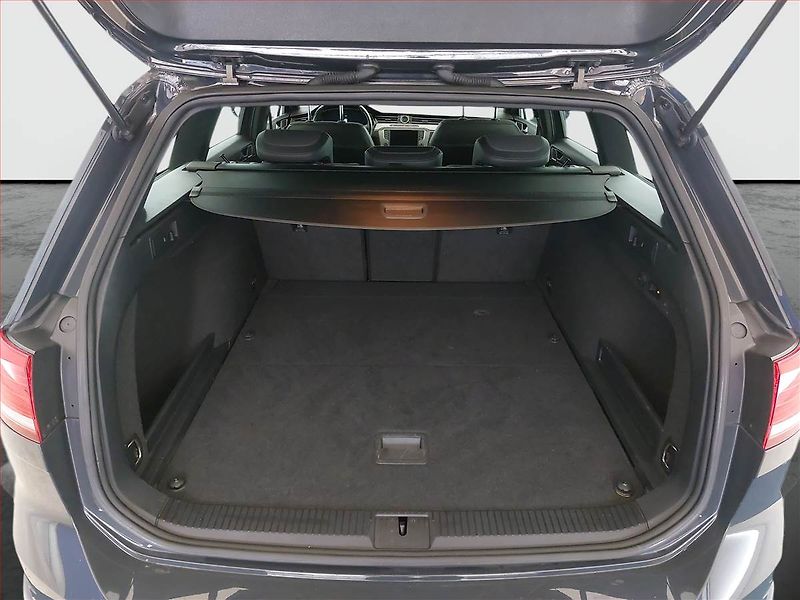 Volkswagen Passat (2017) 2.0 TDI 4Motion, 4X4 - fotka 12 z 18