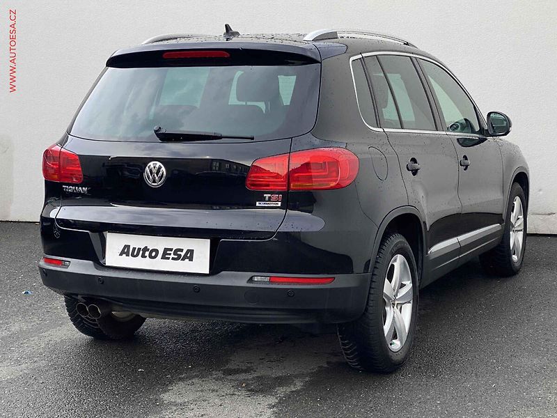 Volkswagen Tiguan (2015) 1.4 TSi, Lounge, DSG, TZ - fotka 4 z 20