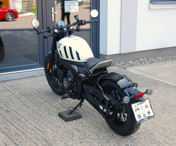 CFMOTO (2026) 450CL-C Bobber WHITE - fotka 11 z 25