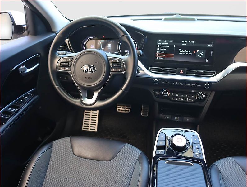 Kia e-Niro (2022) 64 kWh - fotka 7 z 21