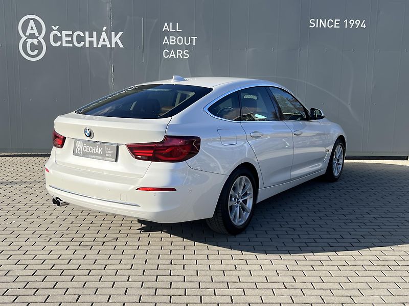 BMW Řada 3 (2019) GT 140kW xDrive - fotka 5 z 33