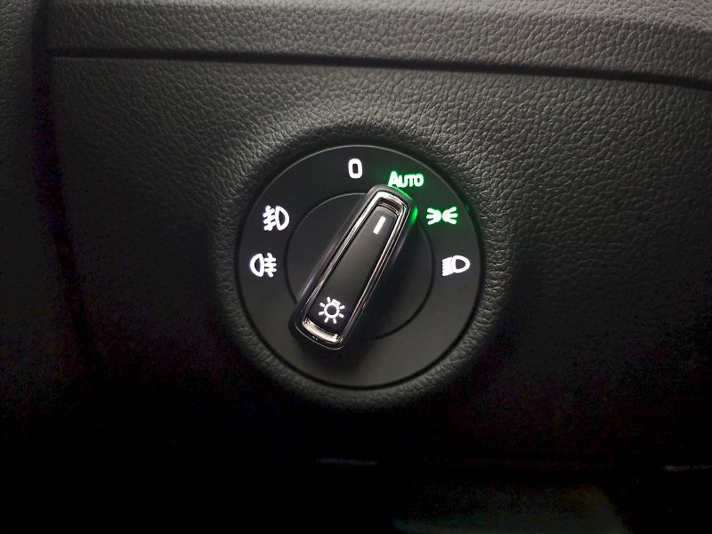 Škoda Superb (2023) 2.0TDi 147kW 4x4 STYLE EXTRA W - fotka 24 z 30