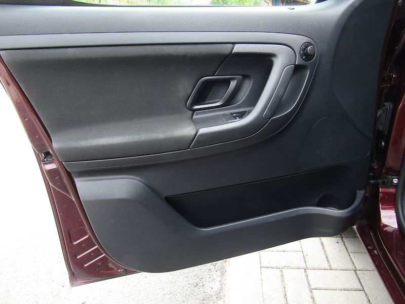 Škoda Roomster (2013) 1.2 TSI 63kW  70000KM - fotka 16 z 31