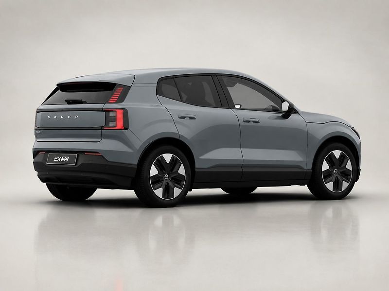 Volvo EX30 (2026) P5 Long Range PLUS - fotka 6 z 15