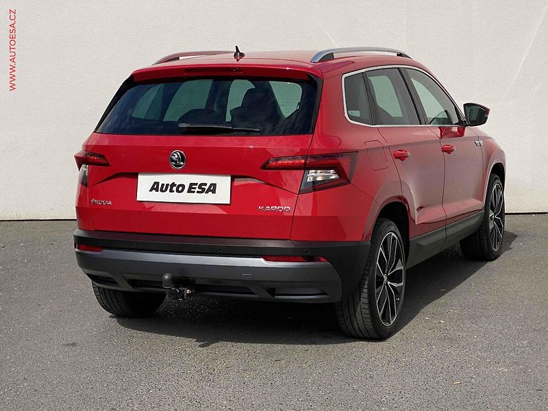 Škoda Karoq (2017) 1.5 TSI, 2.maj,ČR, Style - fotka 4 z 20