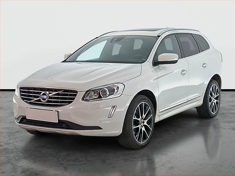 Volvo XC60 (2016) D4, Automat, Kůže, Navi - fotka 2 z 20