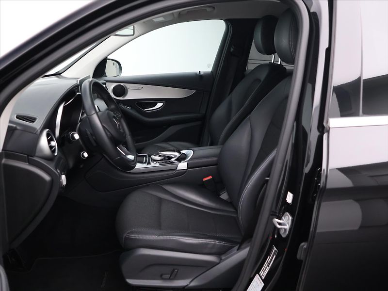Mercedes-Benz GLC 2,1 220d 125kW 4MATIC CZ DPH - fotka 11 z 27