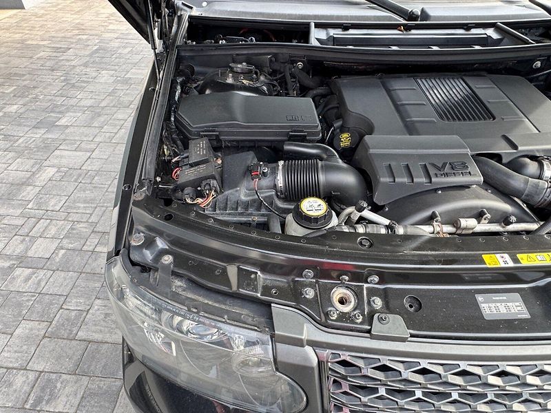 Land Rover Range Rover (2011) 4.4 TD V8 VOGUE, odpočet DPH - fotka 37 z 40