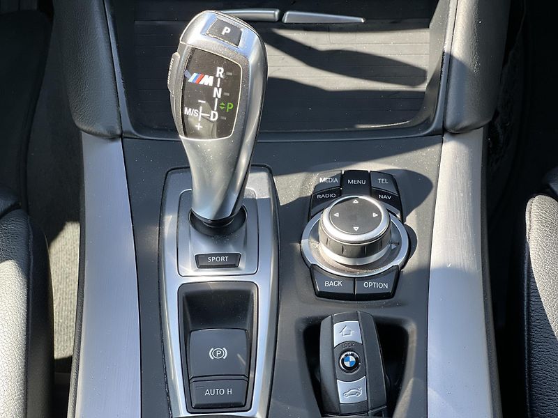 BMW X6 M50D xDrive 280kw KOUPENO V ČR - fotka 26 z 47