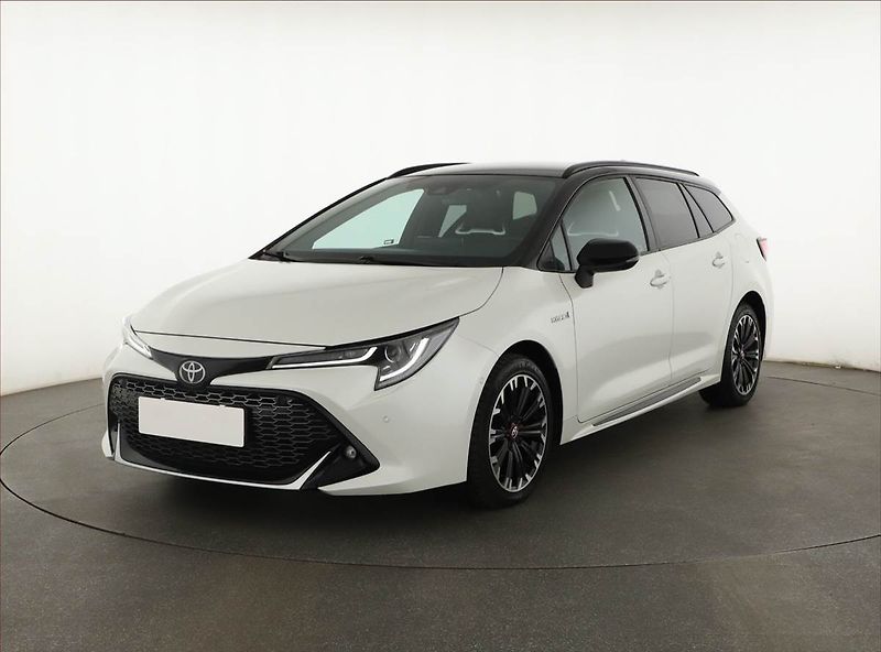Toyota Corolla (2021) GR Sport 2.0 Hybrid - fotka 2 z 19