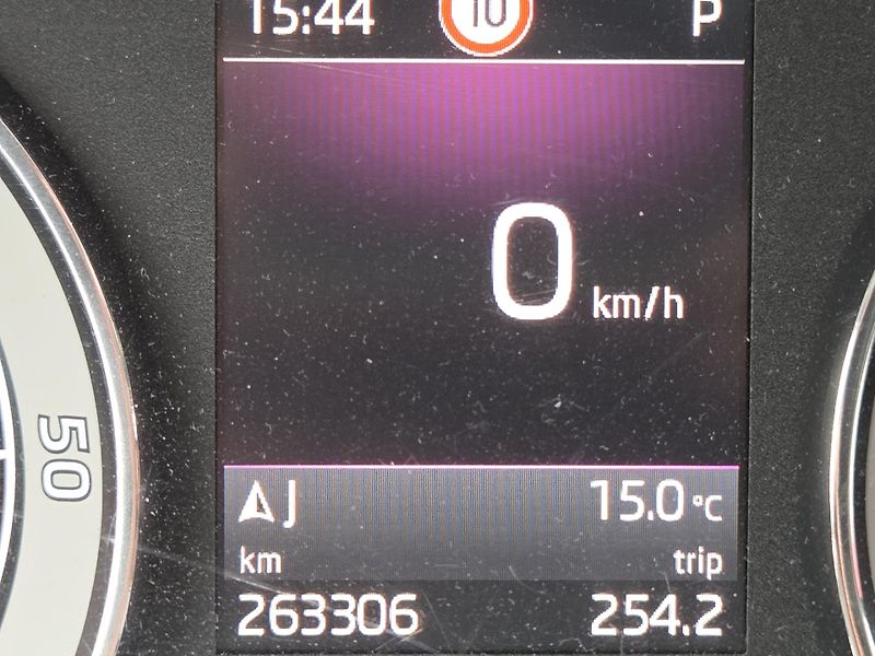 Škoda Superb 2,0TDi 140kw L&K  splátky VŠEM - fotka 13 z 13