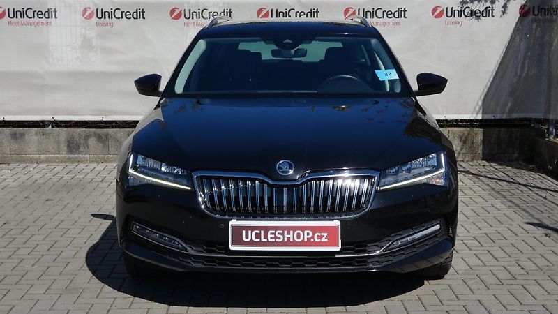 Škoda Superb Combi 1.5 TSI DSG Style - fotka 2 z 27