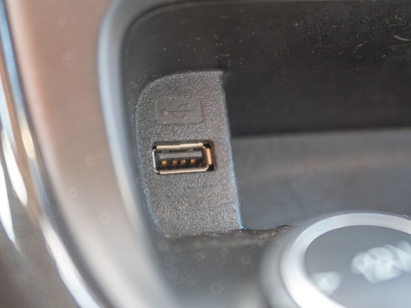 Ford Focus (2015) ČR 1.6D 85KW – PO ROZVODECH - fotka 19 z 43