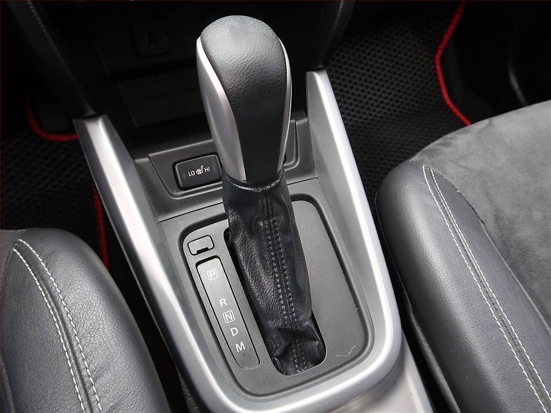 Suzuki Vitara (2017) Premium 1.6 VVT, 4X4, Automat - fotka 13 z 19