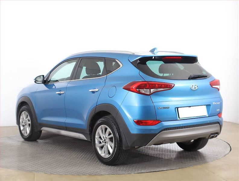 Hyundai Tucson (2018) 2.0 CRDi, 4X4, Serv.kniha - fotka 4 z 17