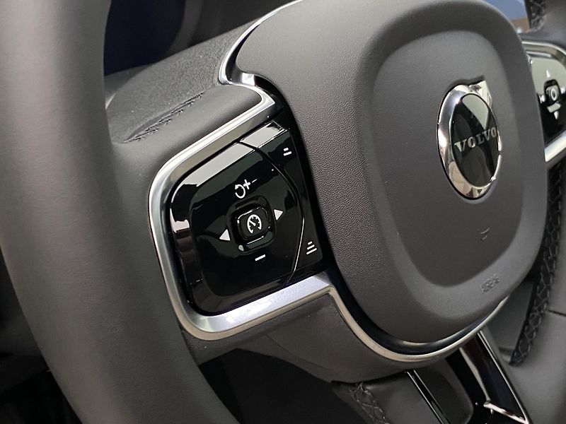 Volvo XC90 (2026) T8 AWD Plug-in BRIGHT PLUS 7m - fotka 27 z 71