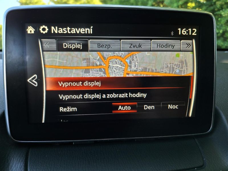 Mazda 2 1.5 benzin  - fotka 28 z 41