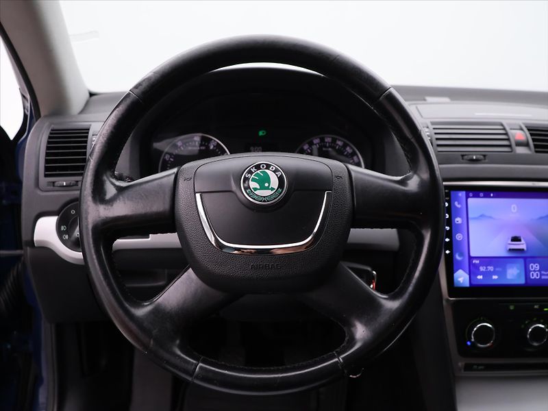 Škoda Octavia 1,2 TSI 77kW CZ Ambiente - fotka 12 z 24