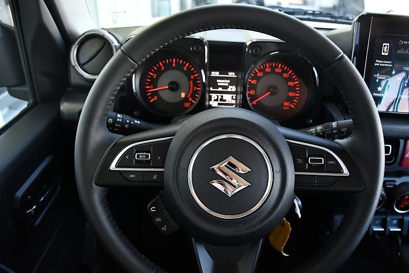 Suzuki Jimny 1,5 GLX AUTOMAT  - fotka 21 z 36