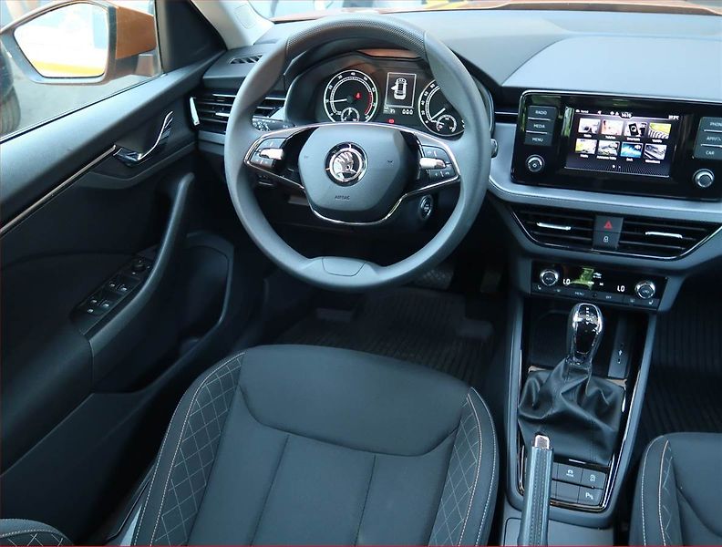 Škoda Kamiq (2023) Ambition 1.0 TSI, DSG - fotka 7 z 17
