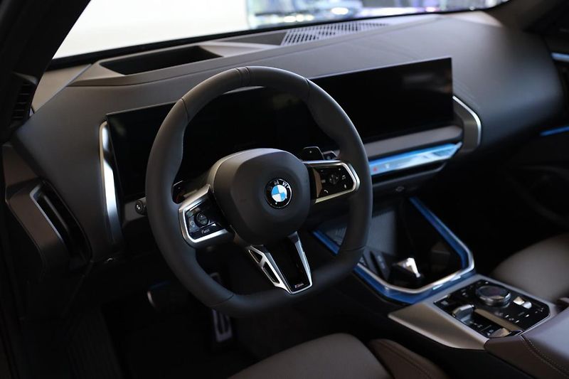 BMW X3 xDrive 40d - fotka 2 z 18